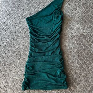 Emerald One-Shoulder Dress